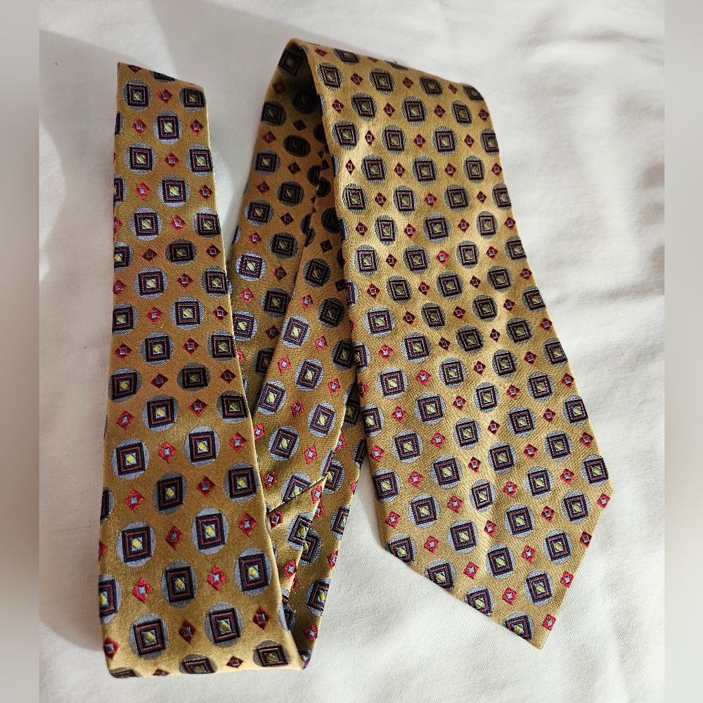 Bruno Pirttelli Pure SilkGeometric Patterned Gold Men's Tie Size 58"x4" EUC